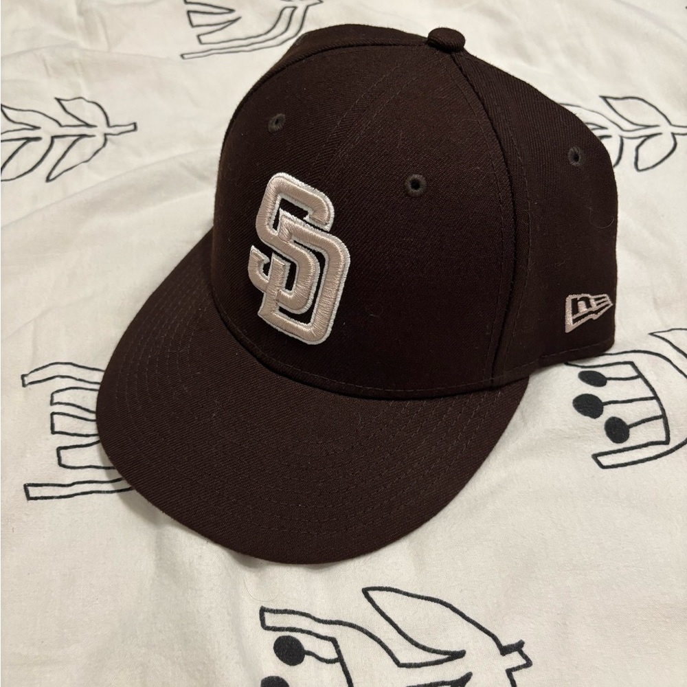 San Diego Padres Low Profile Fitted hat